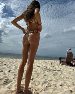 Sophia Culpo feet photo 1