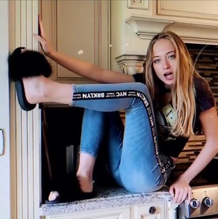 Sophia Diamond feet photo 10