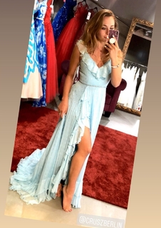 Sophia Flörsch feet photo thumbnail