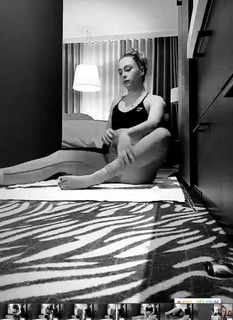 Sophia Flörsch feet photo thumbnail