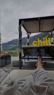 Sophia Flörsch feet photo thumbnail