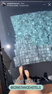 Sophia Flörsch feet photo thumbnail