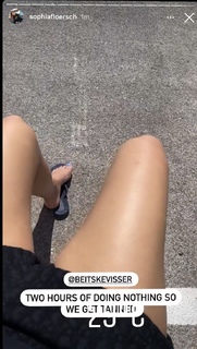 Sophia Flörsch feet photo thumbnail