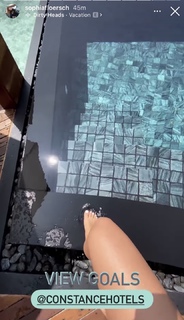 Sophia Flörsch feet photo thumbnail