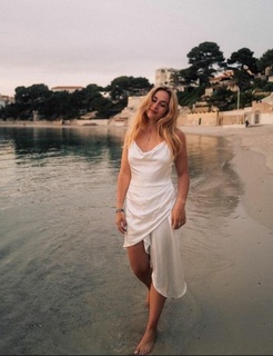 Sophia Flörsch feet photo thumbnail