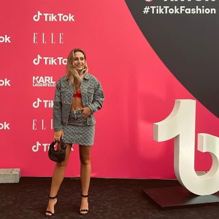 Sophia Flörsch feet photo thumbnail