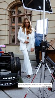 Sophia Flörsch feet photo thumbnail