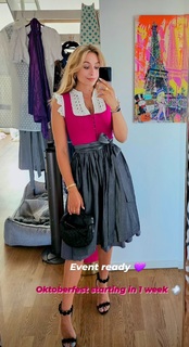 Sophia Flörsch feet photo thumbnail