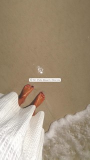 Sophia Flörsch feet photo thumbnail