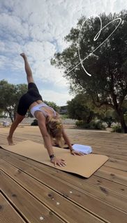 Sophia Flörsch feet photo thumbnail