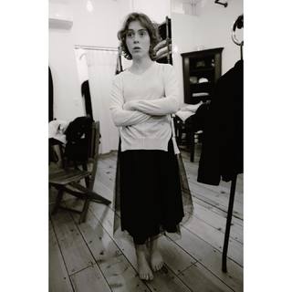 Sophia Lillis feet photo thumbnail