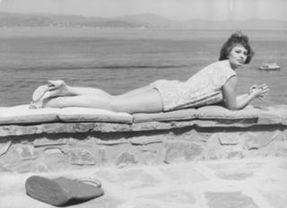 Sophia Loren feet photo thumbnail