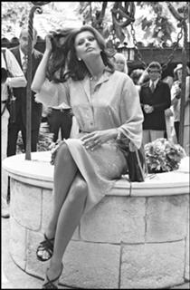 Sophia Loren feet photo thumbnail