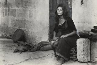 Sophia Loren feet photo thumbnail
