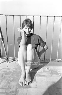 Sophia Loren feet photo thumbnail