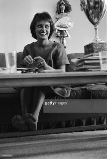 Sophia Loren feet photo thumbnail