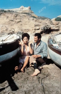 Sophia Loren feet photo thumbnail