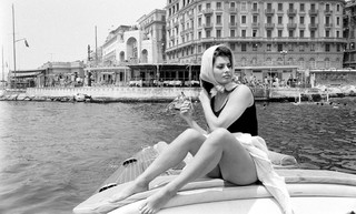 Sophia Loren feet photo thumbnail