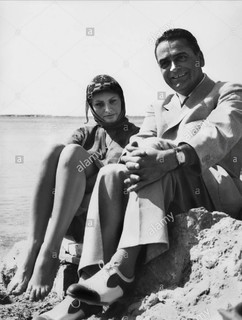 Sophia Loren feet photo thumbnail