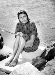 Sophia Loren feet photo thumbnail
