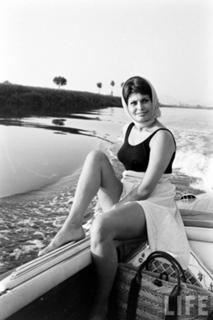 Sophia Loren feet photo thumbnail