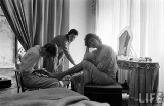 Sophia Loren feet photo thumbnail