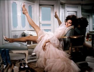 Sophia Loren feet photo thumbnail