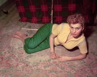 Sophia Loren feet photo thumbnail
