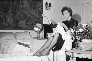Sophia Loren feet photo thumbnail