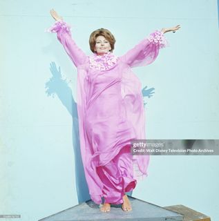 Sophia Loren feet photo 9