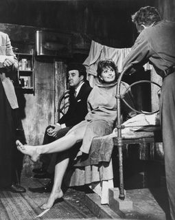 Sophia Loren feet photo 5