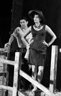 Sophia Loren feet photo thumbnail