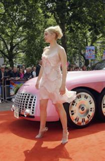 Sophia Myles feet photo thumbnail