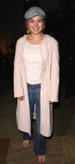 Sophia Myles feet photo thumbnail