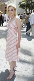 Sophia Myles feet photo thumbnail