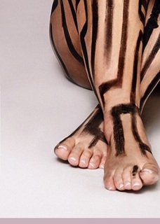 Sophia Thiel feet photo 1