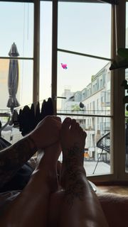 Sophia Thiel feet photo 1