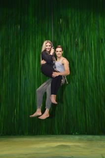 Sophia Thomalla feet photo thumbnail