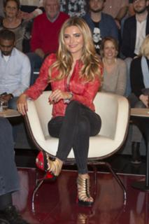 Sophia Thomalla feet photo thumbnail