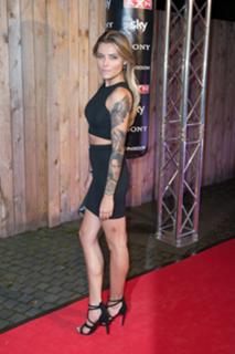 Sophia Thomalla feet photo thumbnail