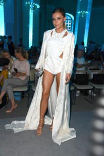 Sophia Thomalla feet photo thumbnail