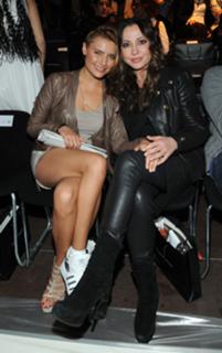 Sophia Thomalla feet photo thumbnail