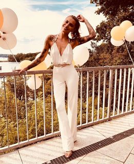 Sophia Thomalla feet photo thumbnail