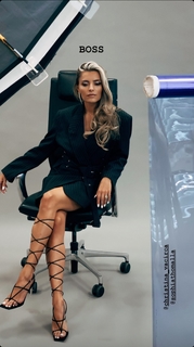 Sophia Thomalla feet photo thumbnail