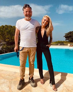 Sophia Thomalla feet photo thumbnail