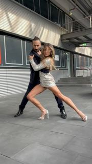 Sophia Thomalla feet photo thumbnail