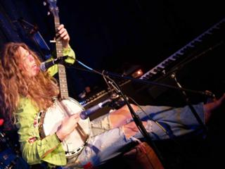 Sophie B. Hawkins feet photo 11