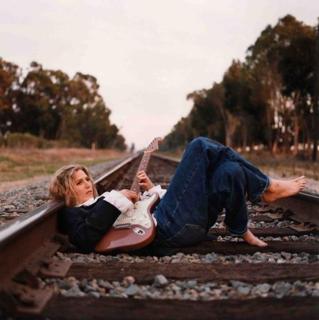 Sophie B. Hawkins feet photo 8