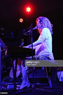 Sophie B. Hawkins feet photo 18