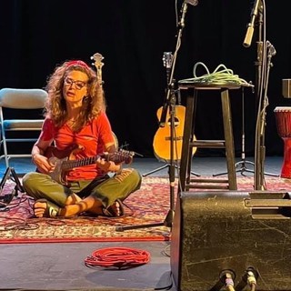 Sophie B. Hawkins feet photo 14